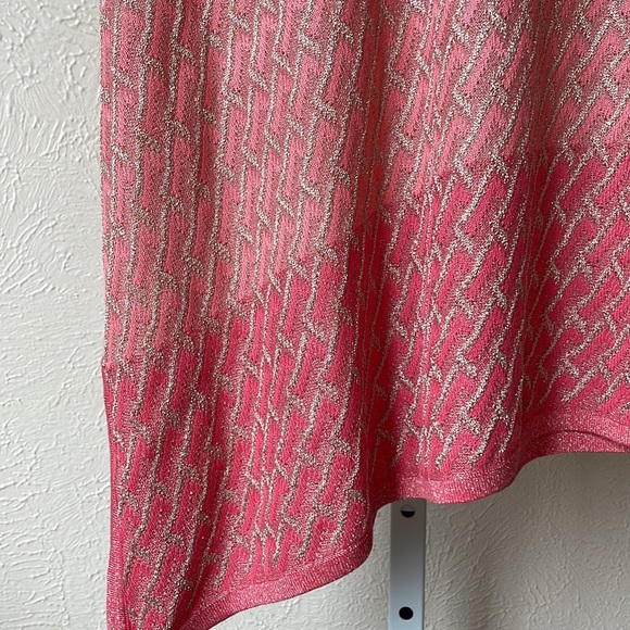 NWT $68 WHBM stunning metallic asymmetrical ombré tank - Picture 5 of 11